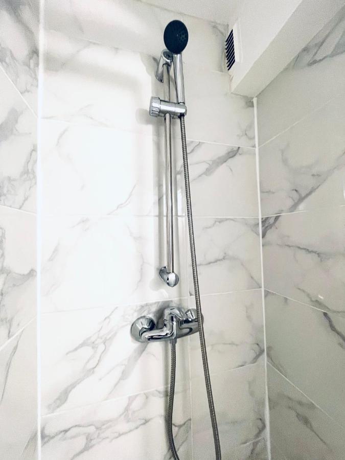 Studio - Pereire Parc Monceau - Moulin Rouge - 2 Pers Apartment Paris Bagian luar foto