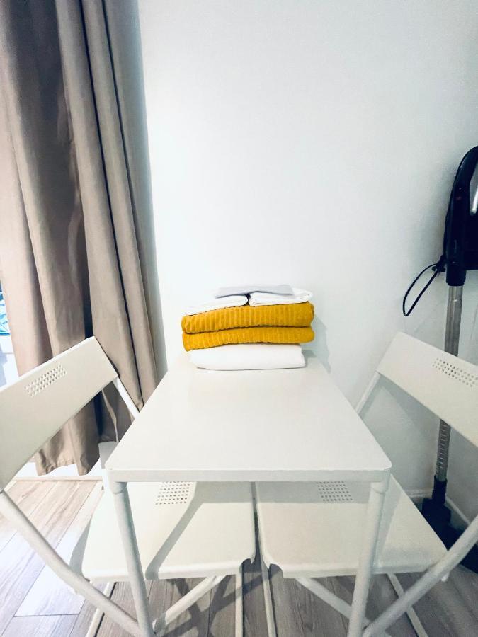 Studio - Pereire Parc Monceau - Moulin Rouge - 2 Pers Apartment Paris Bagian luar foto